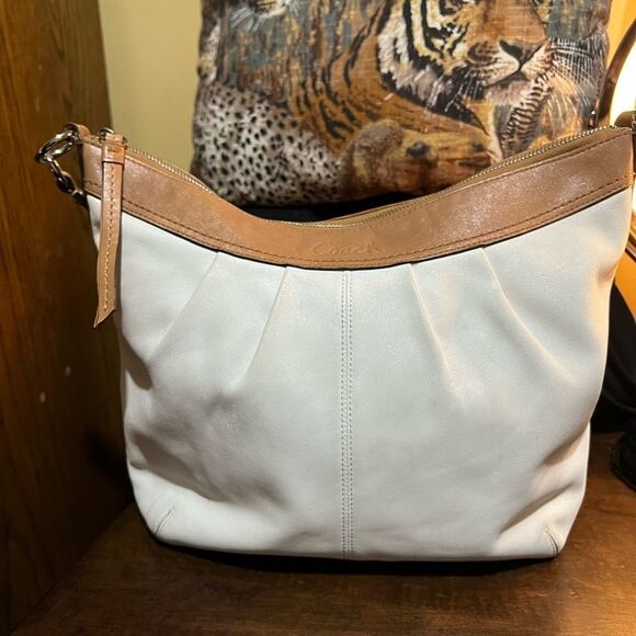 Coach Handbags - COACH SOHO SHOULDER LEATHER PURSE